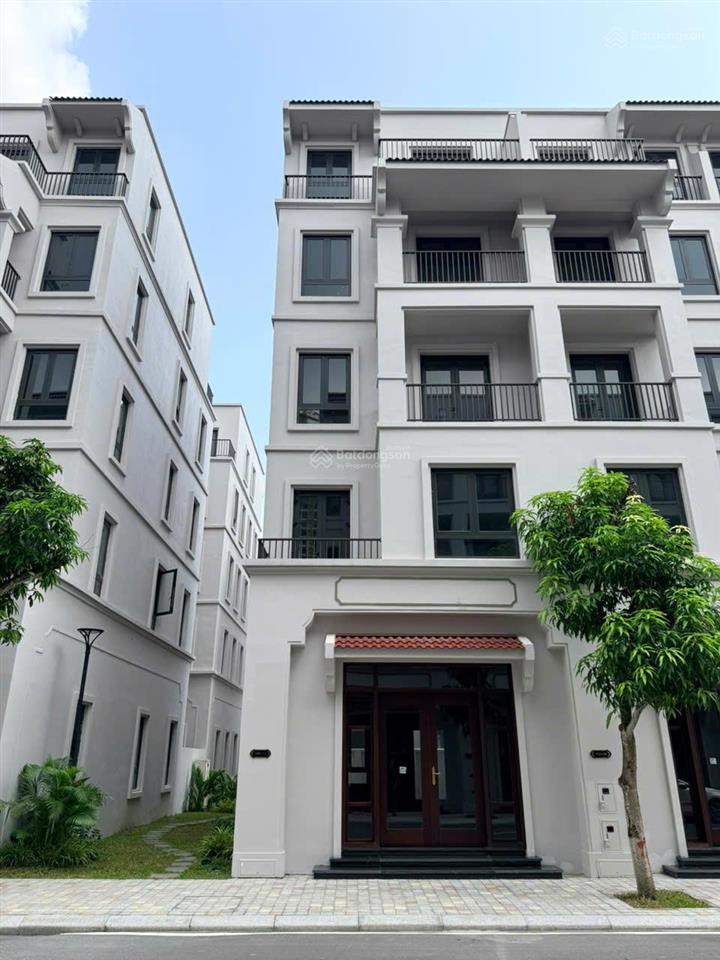 Cần bán liền kề xẻ khe vđ5 90m2 hướng đông nam 26 tỷ bao phí sát tmdv, gần chung cư