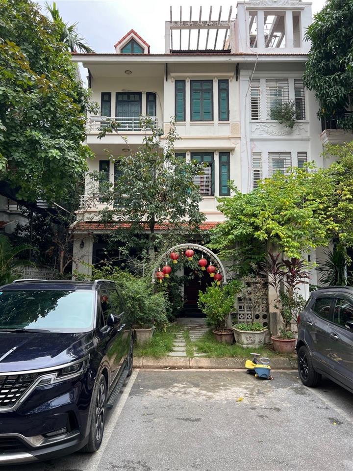 Biệt thự 4 tầng vip đội nhân 3 thoáng view công viên đăng cấp sống thượng lưu dt 141m mt8,2