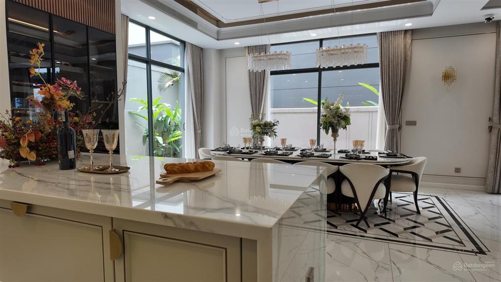 Căn villa riêng signature villa 2 mặt tiền view công viên trần chịu lực269m3 xây dựng