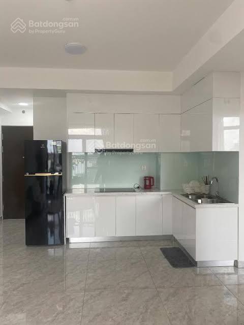 Tôi chính chủ cần bán 3pn 100m2 có nội thất giá cực tốt, nhà mới, có thể xem nhà, tôi kẹt tiền