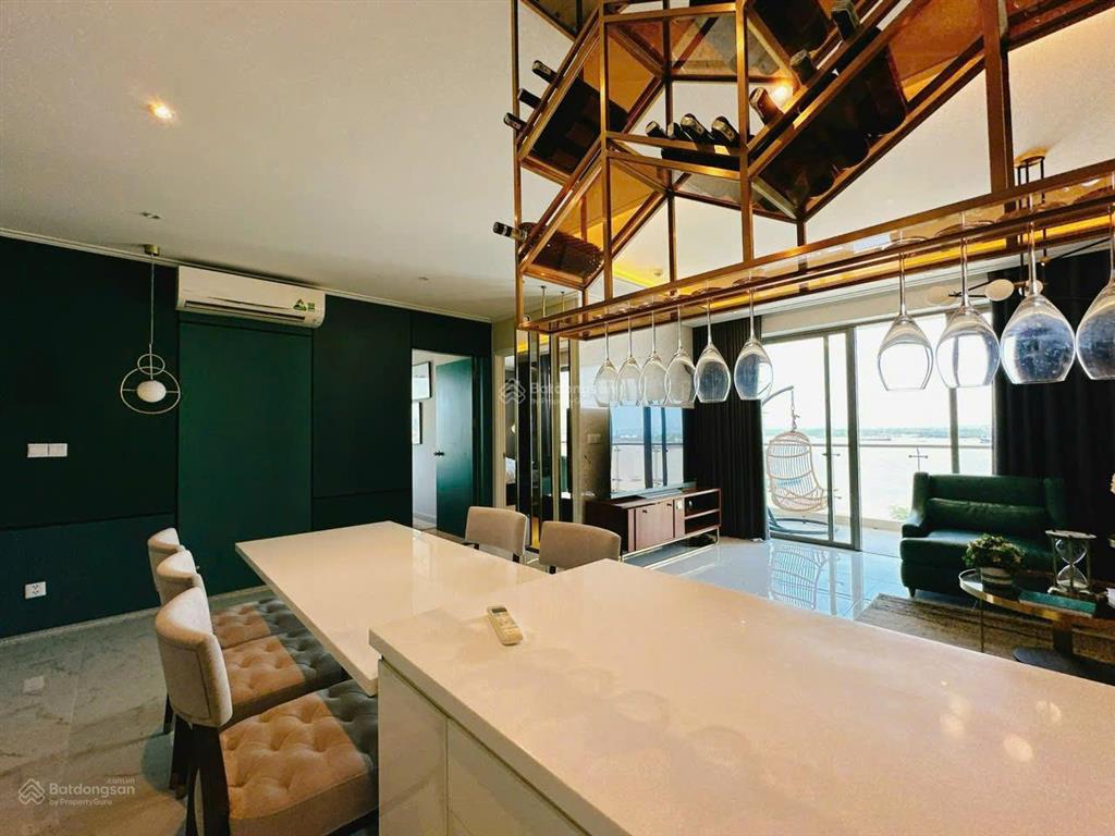 Chuyển trường học cho con cần bán căn hộ góc 3pn an gia view sông sài gòn, view pháo hoa.