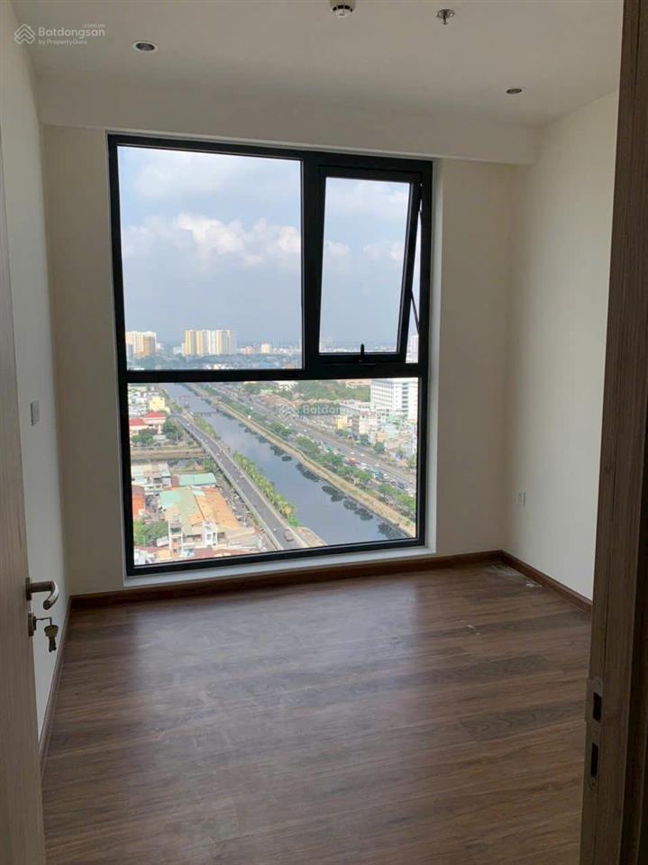 Chuyển về đồng nai gia đình cần bán căn góc 71m2. giá bán 4,7 tỷ. hương xem nhà 0909 086 ***