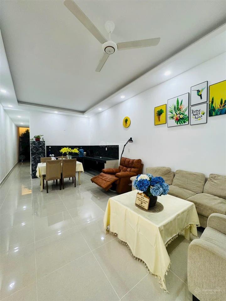Nhà cấp 4, 78m23pn1vs trương văn hải quận 9 tp hcm. cách đường lớn 30m, đường ô tô quay đầu.
