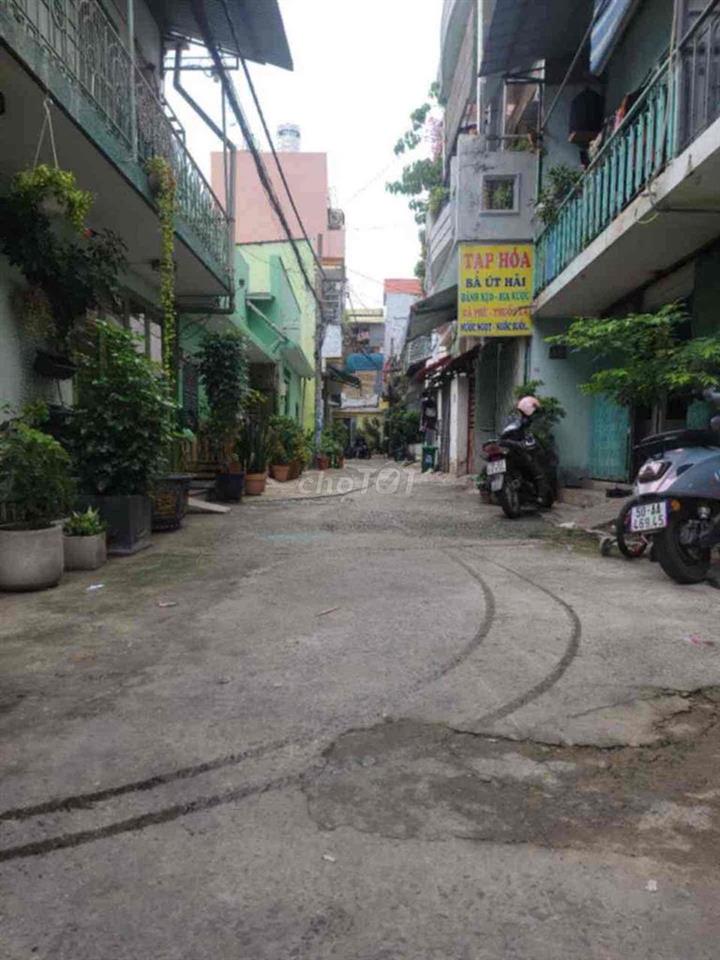 Bán nhà ngay chợ Bình Triệu 98m2 ,2 tầng chỉ 6,65 tỷ