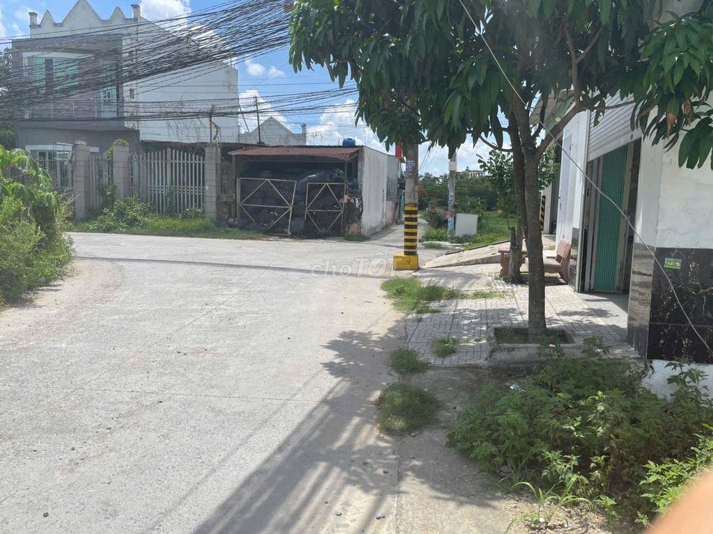 Cần bán gấp nhà cấp 4 đã hoàn công khu vực Đức Hoà Đông,Long An cũ