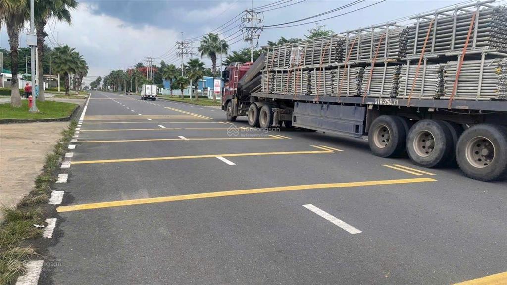 Chuyển nhượng nhà xưởng kcn an phước, đồng nai. lợi thế hai mặt tiền. tổng diện tích đất 1,5