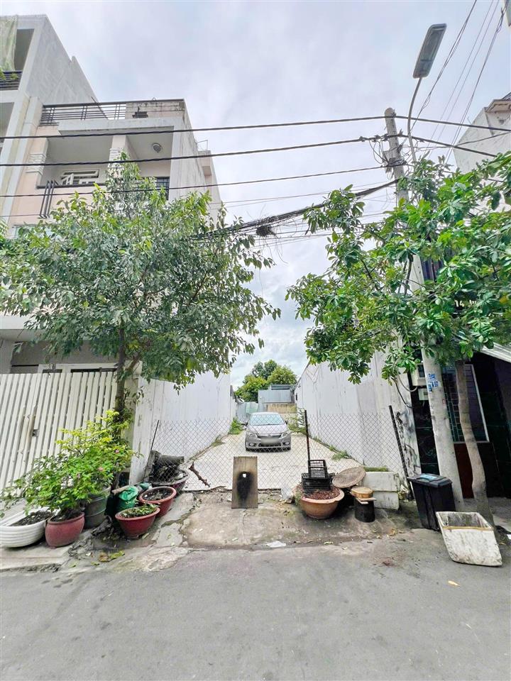 Hàng thơm đất 5x18 mặt tiền đường số lâm văn bền giá 14,2 tỷ