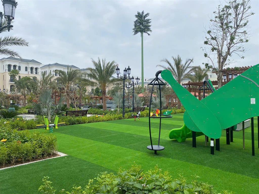 Bán gấp liền kề 63m áp góc chà là vinhomes ocean park 2 6,8 tỷ