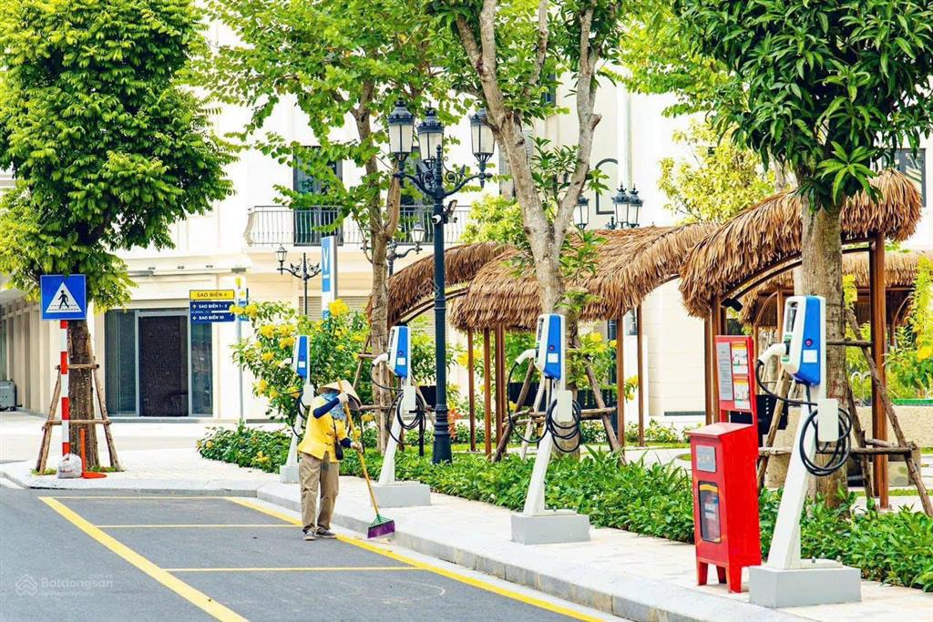 Liền kề xẻ khe 98m ngay sát công viên và chung cư giá 9 tỷ vinhomes ocean park 2