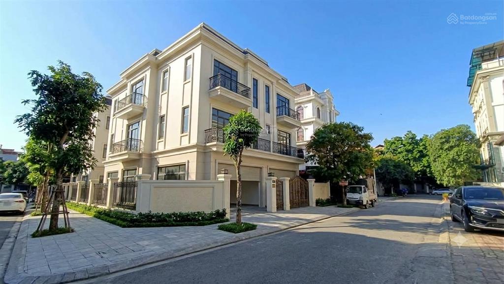 Bán nhà riêng, 320 m², Long Biên
