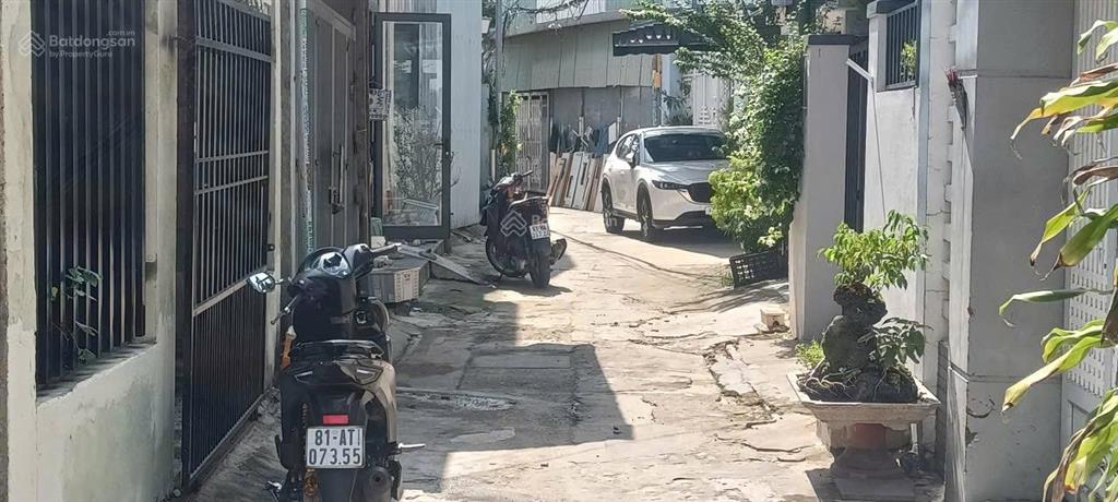 Đất kiệt 109 tô hiệu hay 23 ngô chân lưu vô cũng được. dt 110m2 ngang 5m, gả nhanh 3,x tỷ