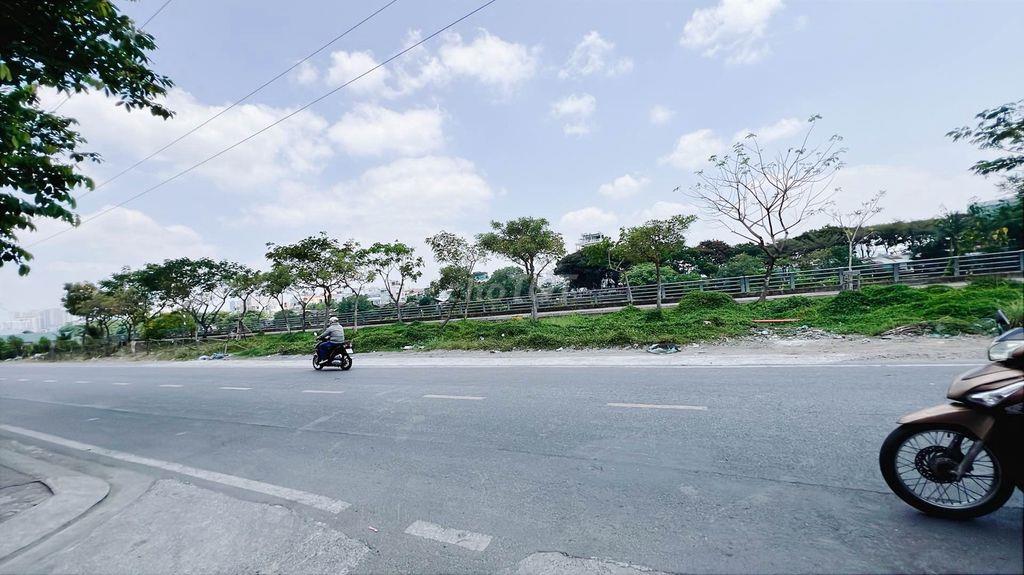 Bán đất Tân Hưng Q7 dt 106.3m2 ngang 5.5m dài18.2m .Giá 6.5 tỷ.