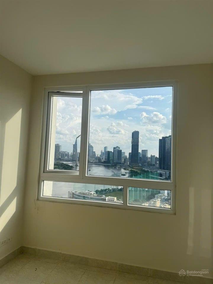 Bán 1pn 40m2 tầng cao, view bason q1