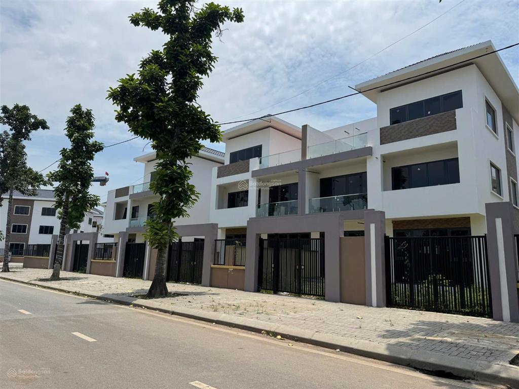 Biệt thự đơn lập lô góc thanh hà view hồ siêu đẹp 3 mặt đường kinh doanh 3 tầng 46.8 tỷ