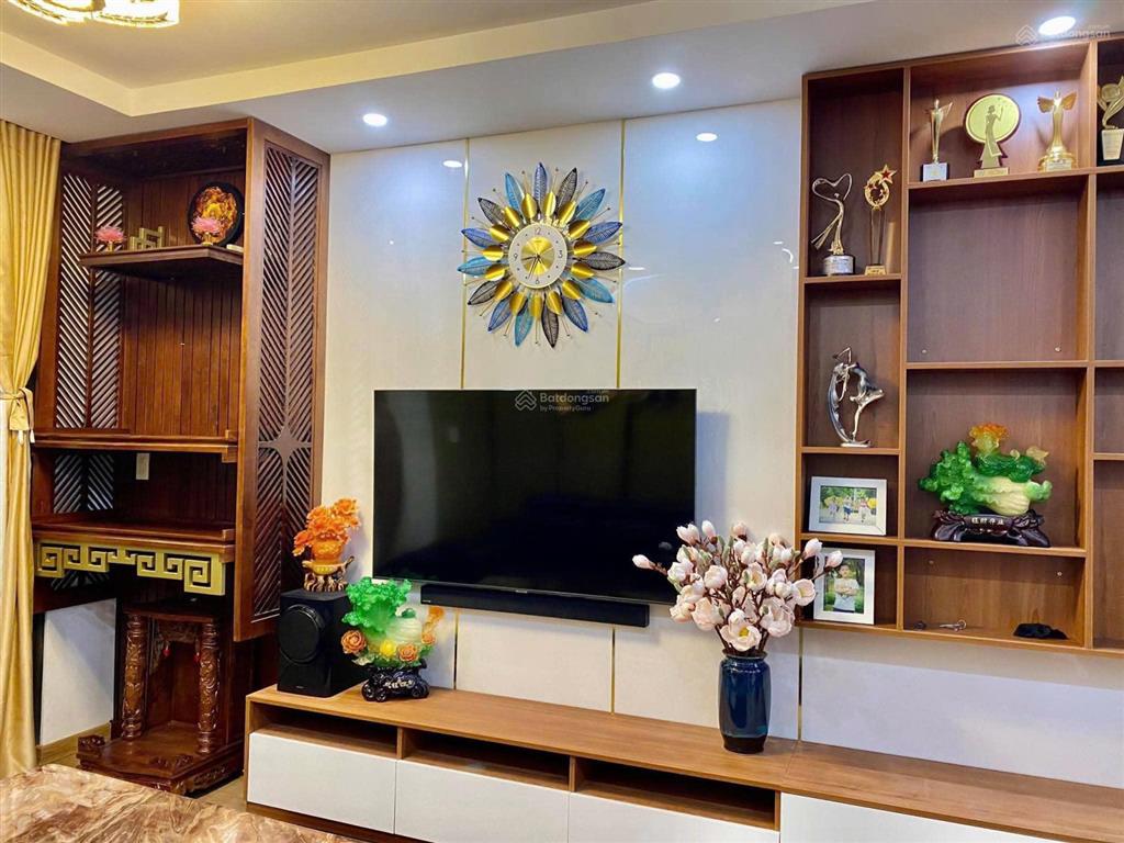 Căn hộ cityland 77m2, 2pn view hồ bơi, sổ hồng sẵn giá 5,9 tỷ