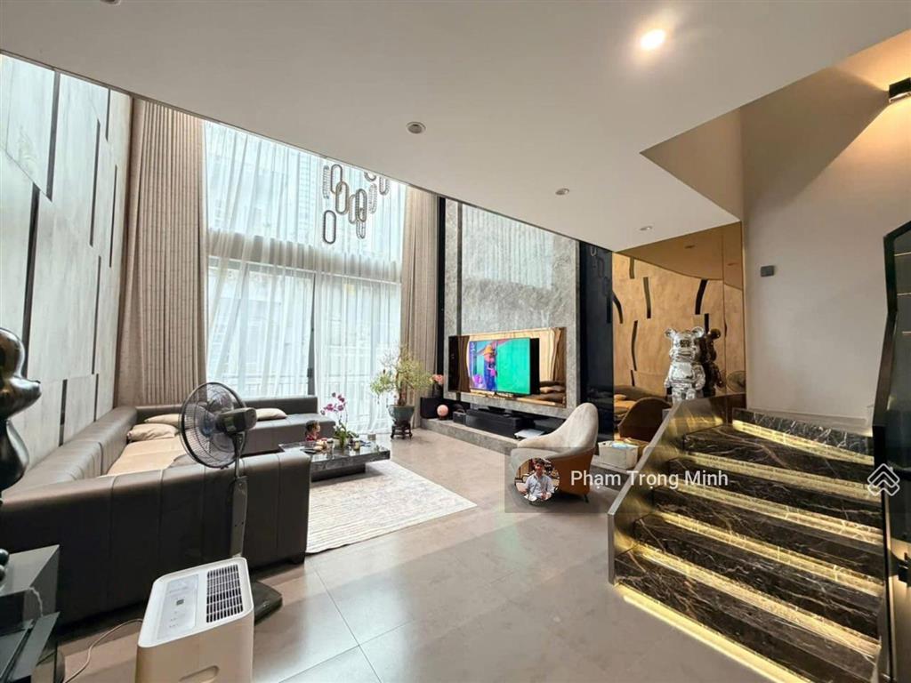 Hàng hiếm! penthouse 2 tầng hiếm có nhà thô 370m2, gia chủ tự thiết kế. hong kong tower đống đa