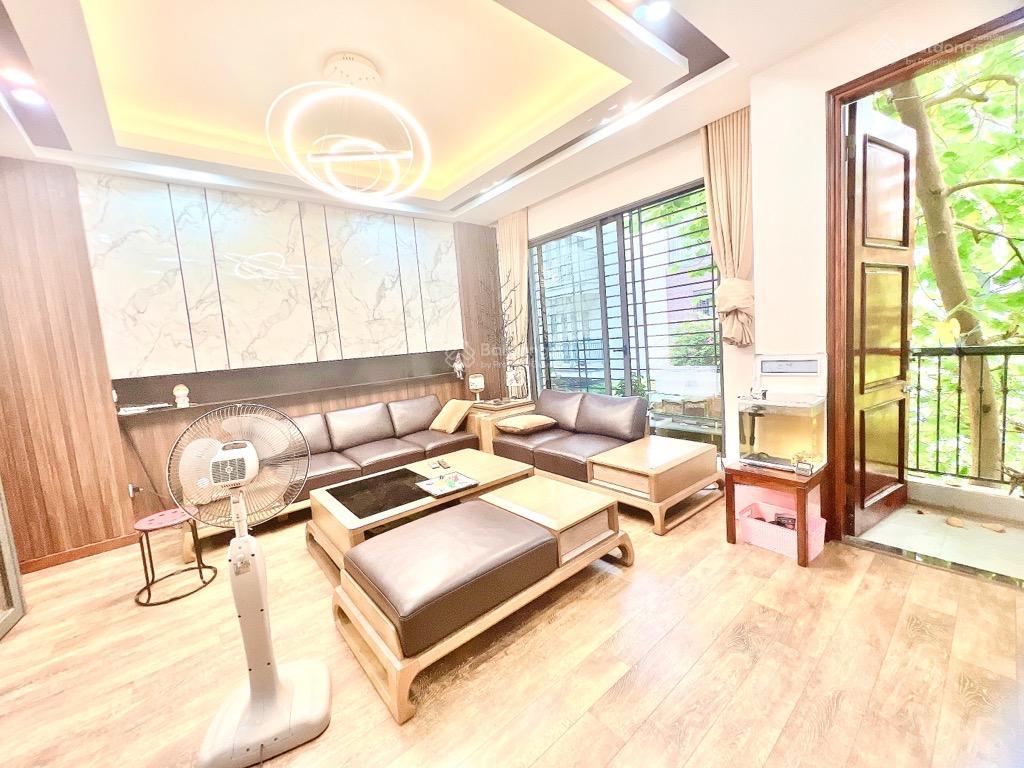 Bán nhà mặt phố bát khối long biên 79m2, 5 tầng, kinh doanh, dòng tiền 30 triệu/tháng, giá 18,7 tỷ