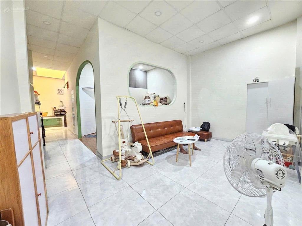 Bán nhà c4 mới 65m2 ở đường tăng nhơn phú, phước long b, chỉ 3,95 tỷ