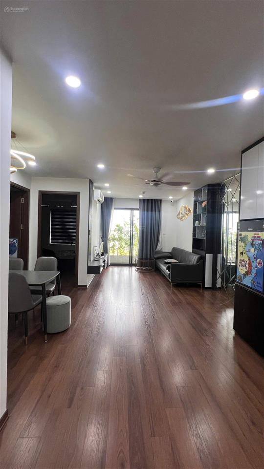 Vợ chồng em cần bán lại căn hộ 1x06 tòa t4 thăng long capital. 69.9m2 full đồ chỉ hơn 3 tỷ