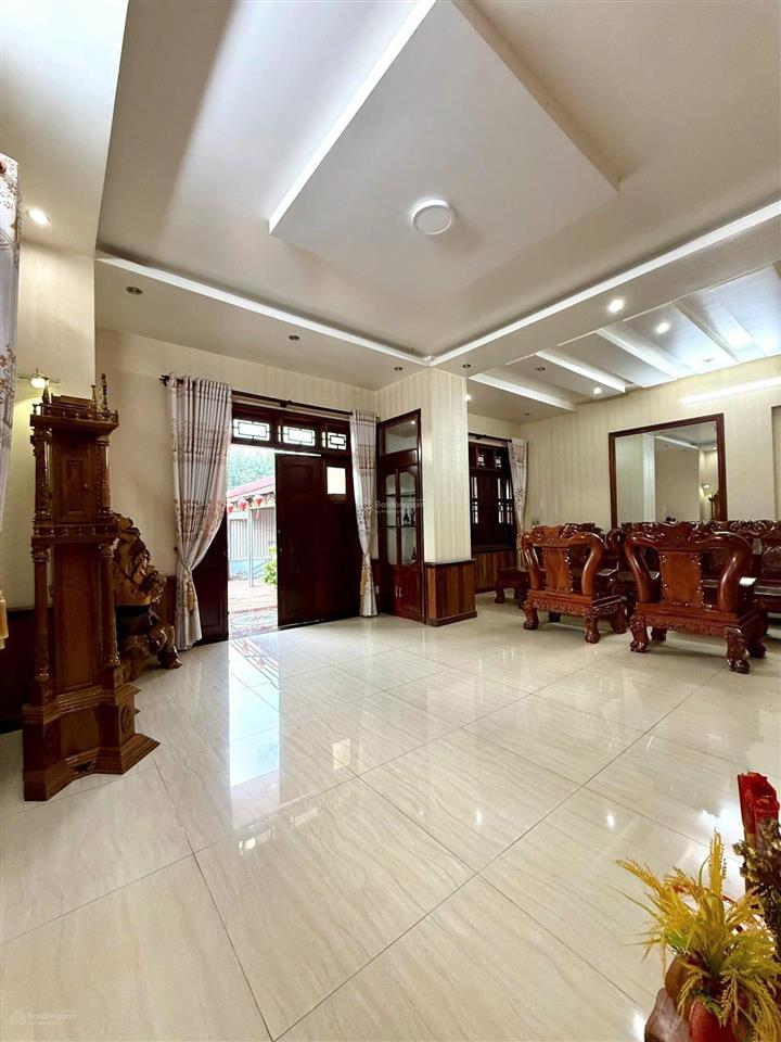 Bán căn biệt thự cực đẹp giá hời thị trường tại tân uyên, bình dương