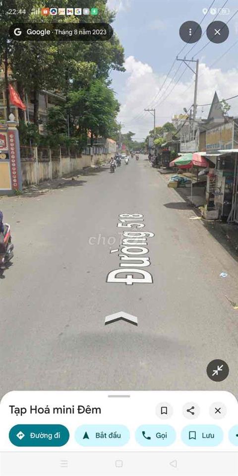 nhà cấp 4,sân ô tô