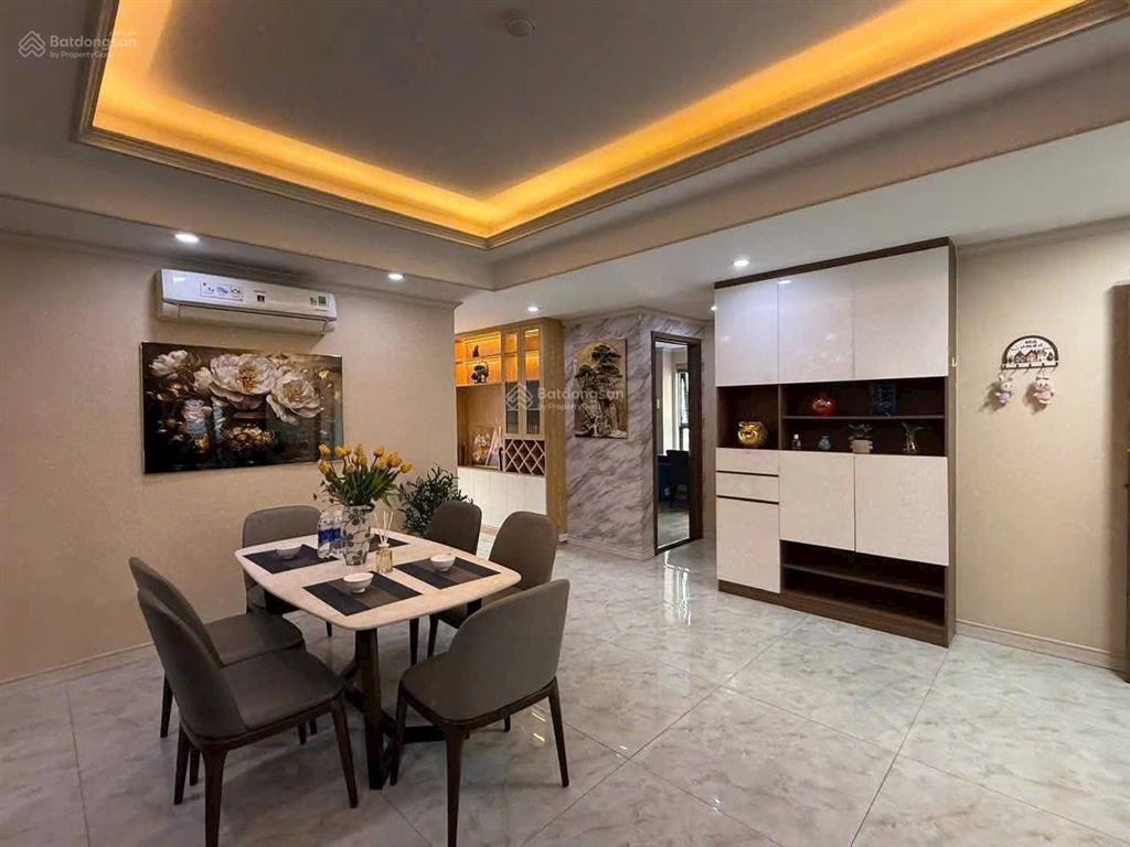 Bán nhanh căn 3pn 107m2, full nội thất cao cấp. giá bán 6 tỷ 690. thương lượng.