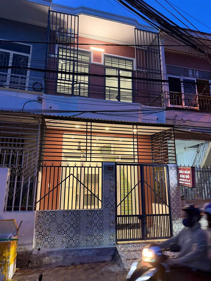 Bán nhà 2 tầng, gần biển 2,35 tỷ đường ngô đến, nha trang, khánh hòa