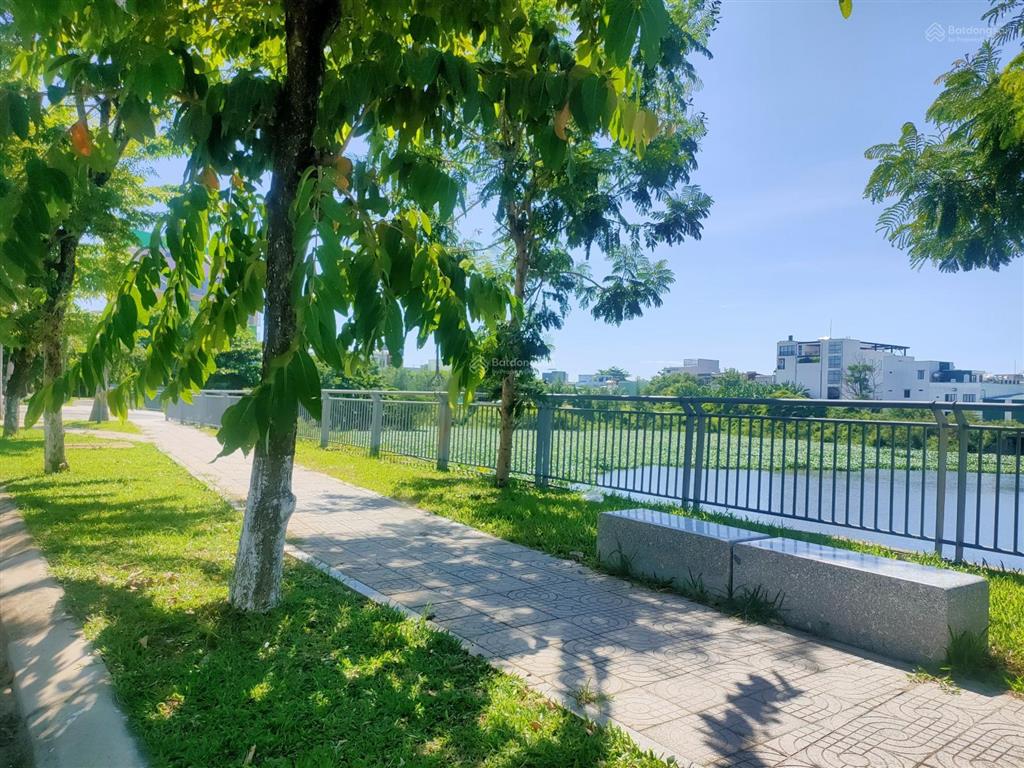 Bán gấp lô đất trục biệt thự 210m2 đường 7,5m phạm viết chánh đối diện công viên cẩm lệ