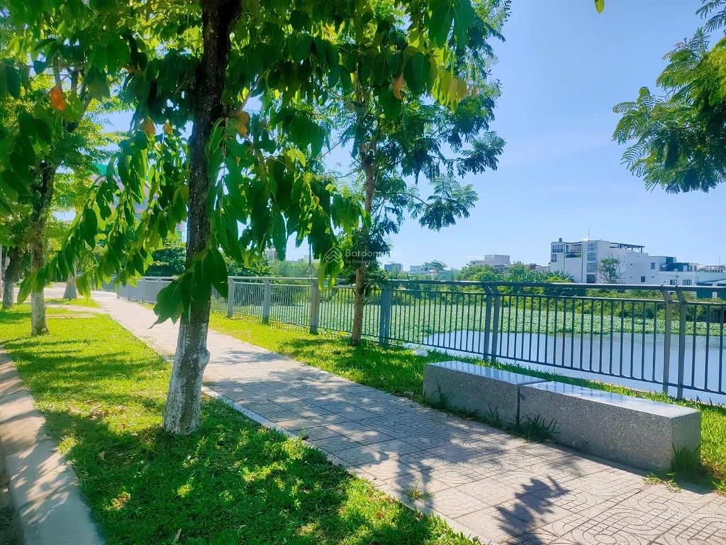 Bán đất biệt thự mt phạm viết chánh view hồ (sụp hầm)
