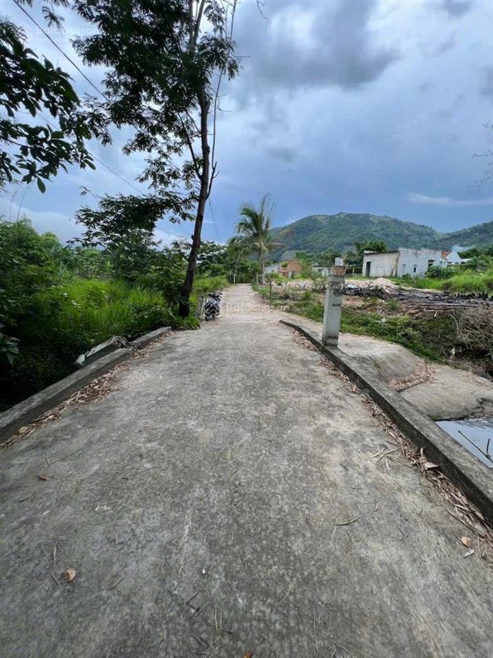 Thửa đất số 13 tờ bản đồ số 40 bán lô đất tại thôn khánh thành nam, xã suối cát, huyện cam