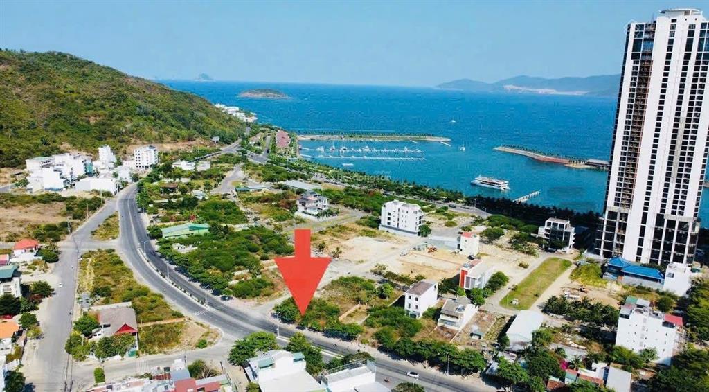 Lô góc 2 mặt tiền diện tích lớn góc phạm văn đồng và trần đăng, tp nha trang, chỉ 69 triệu/m2