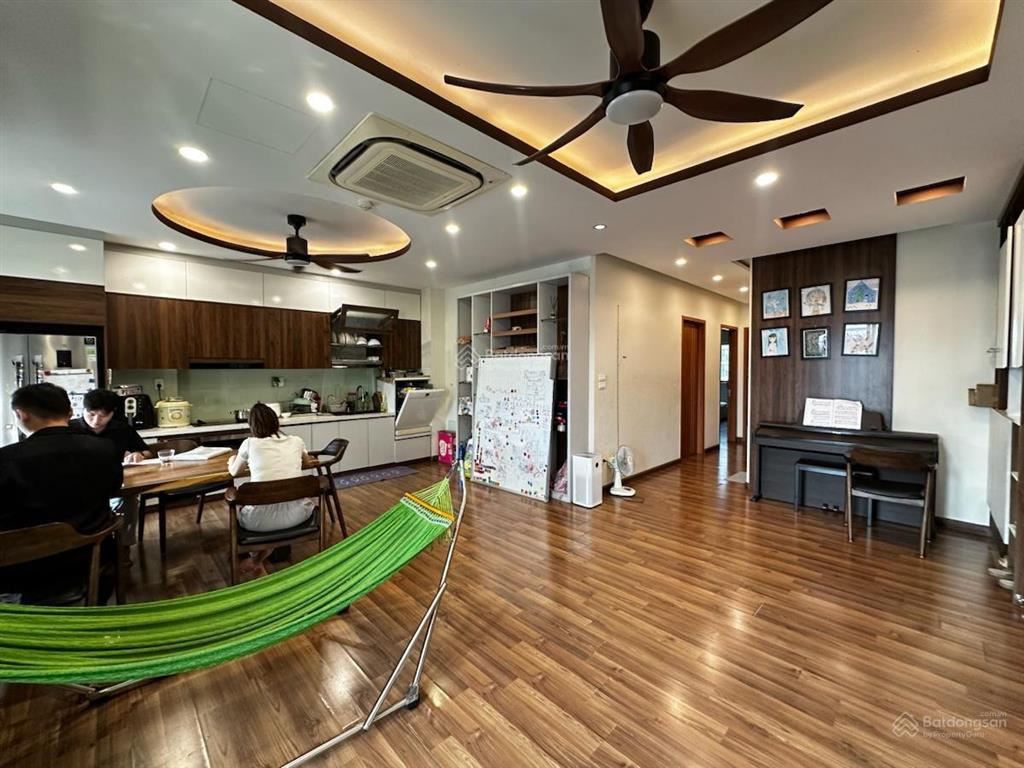 Mỹ đình chủ nhà để lại toàn bộ nội thất như hình full nội thất cao cấp