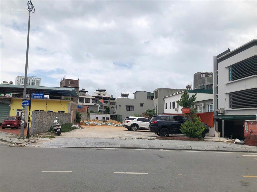 Cần bán đất trung tâm hạ long. dt 540m mặt đường nguyễn văn cừ. vị trí đắc địa, kinh doanh đa ngành