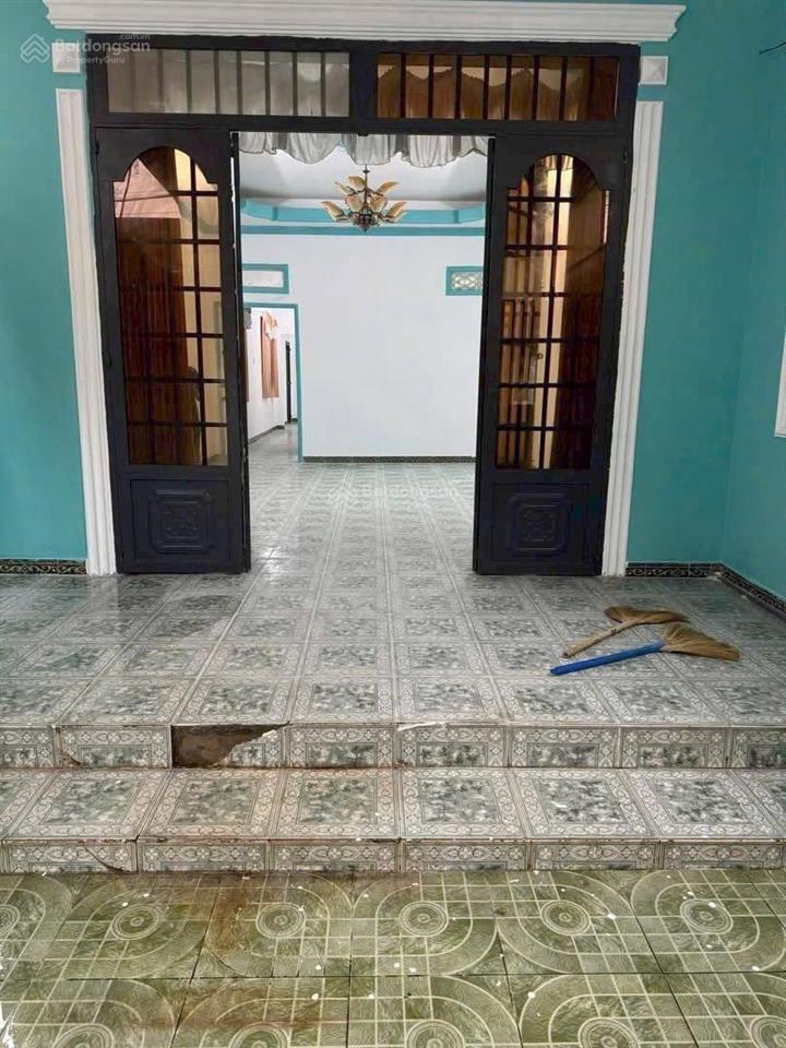 Cần bán gấp nhà c4 124m2 (5,5 x 21 nở hậu 9)