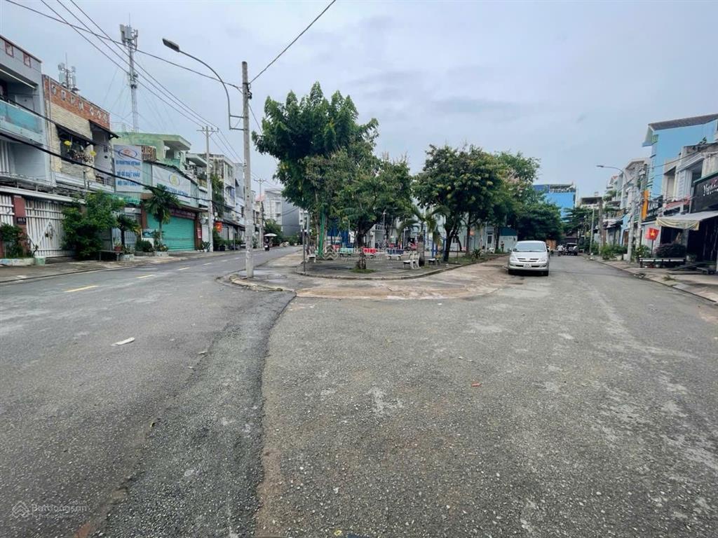 Ô tô ngủ trong nhà 104m 4 tầng ngang 5m hiếm giá 9.7 tỷ thương lượng