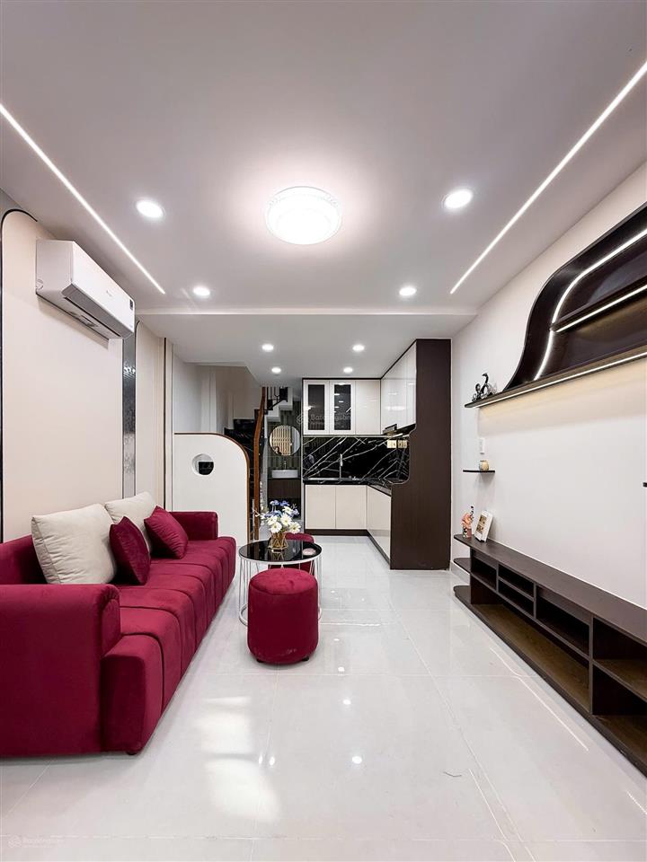 Lý thái tổ p. vườn lài, quận 10 nhà 4 tầng 3pn kết nối đường 3 2, nguyễn tri phương, sư vạn hạnh