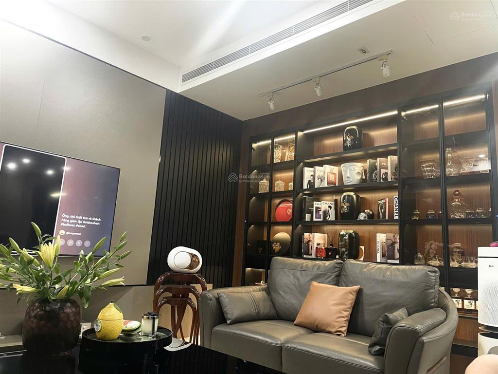 Bán biệt thự song lập vinhomes riverside chỉ 60 tỷ 165m