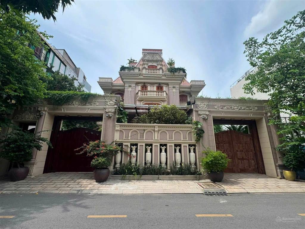 Bán biệt thự khu vip lý thường kiệt q11 cn ~ 600m2 (20x27m) 3 tầng giá cực tốt 95 tỷ
