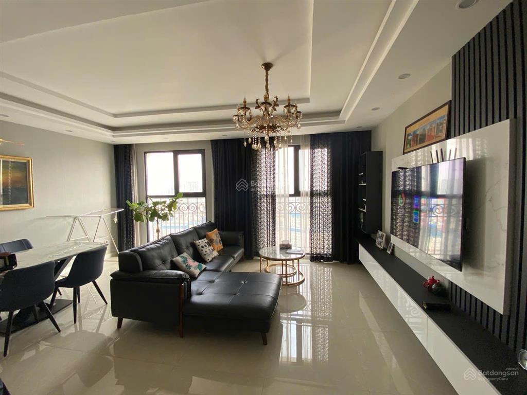 Căn hộ 3 phòng ngủ 99m2 giá 6.9 tỷ tòa ct8 the emerald mỹ đình 0935 433 ***