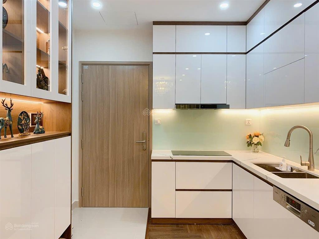 Bán căn hộ 2 ngủ+ 63,6m2, 3.8 tỷ bao phí, the sapphirevinhomes smart city, tây mỗ, nam từ liêm