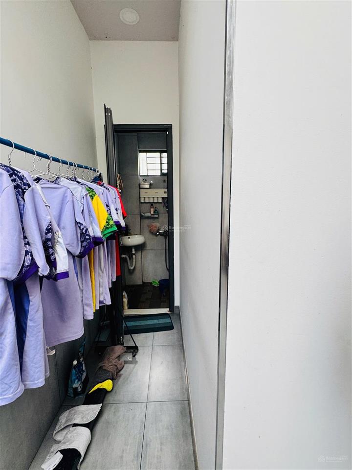 Nhà đẹp 57m2 nguyễn hới sát bên bến xe miền tây xe hơi ngủ nhà nở hậu tài lộc chỉ 5,1 tỷ tl
