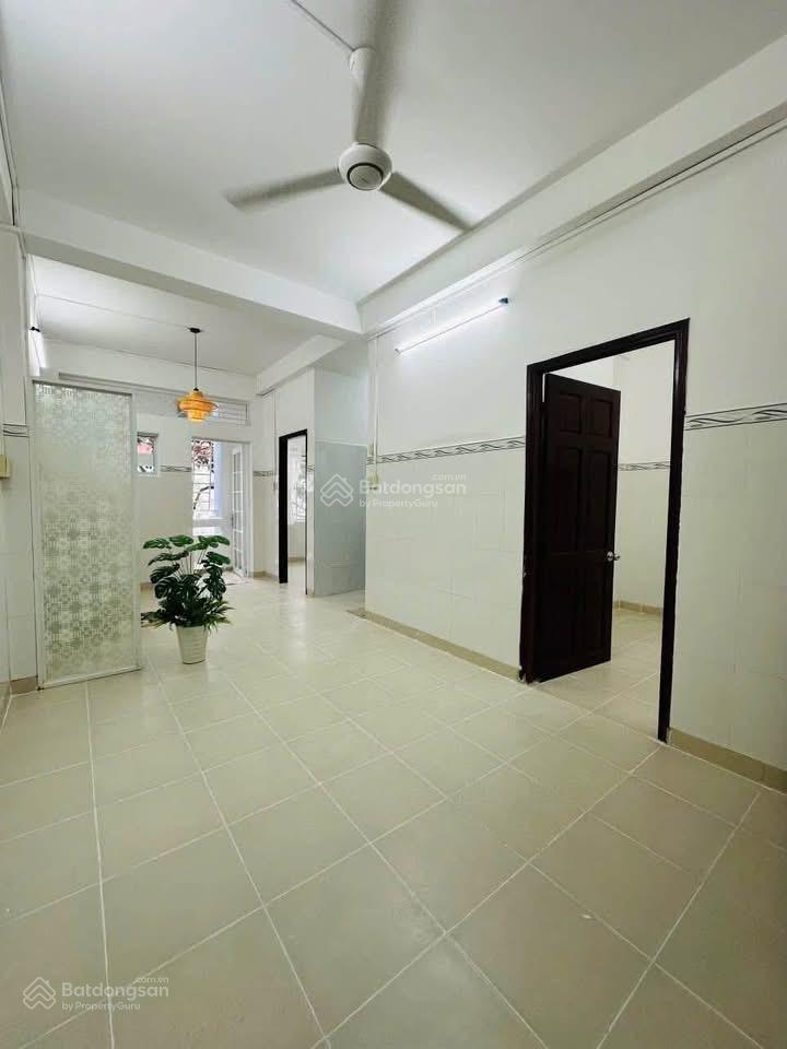 Bán căn hộ chung cư hưng phú lô a 50m2 tầng 2
