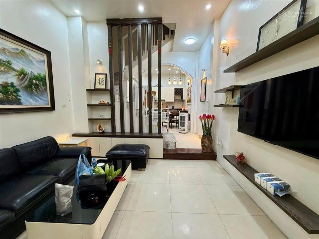 30m ra phố trần đại nghĩa, trước nhà 3 gác, kinh doanh, 5 tầng full nội thất, sđcc