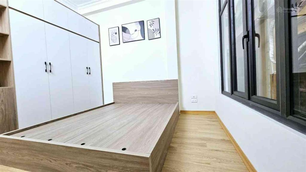 Khuất duy tiến nhà 6 tầng full nội thất ô tô đỗ cửa 6,9 tỷ nhà riêng trung tâm thanh xuân,