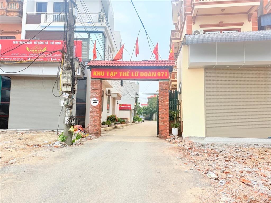 Nhà sẵn ở ngay phân lô ttqđ lữ đoàn 971, dược hạ tiên dược, sóc sơn giá hơn 3 tỷ