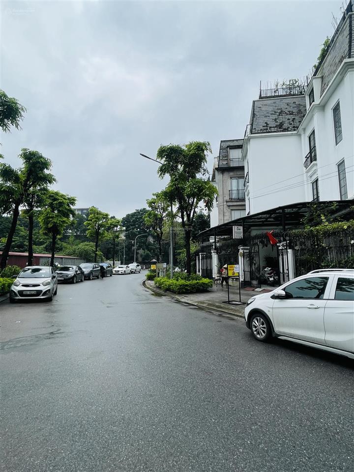Bán đất kim giang, sau đh thăng long. ngõ nông, ô tô cực gần. dt 51m2, 2 mặt ngõ, giá cực ngon