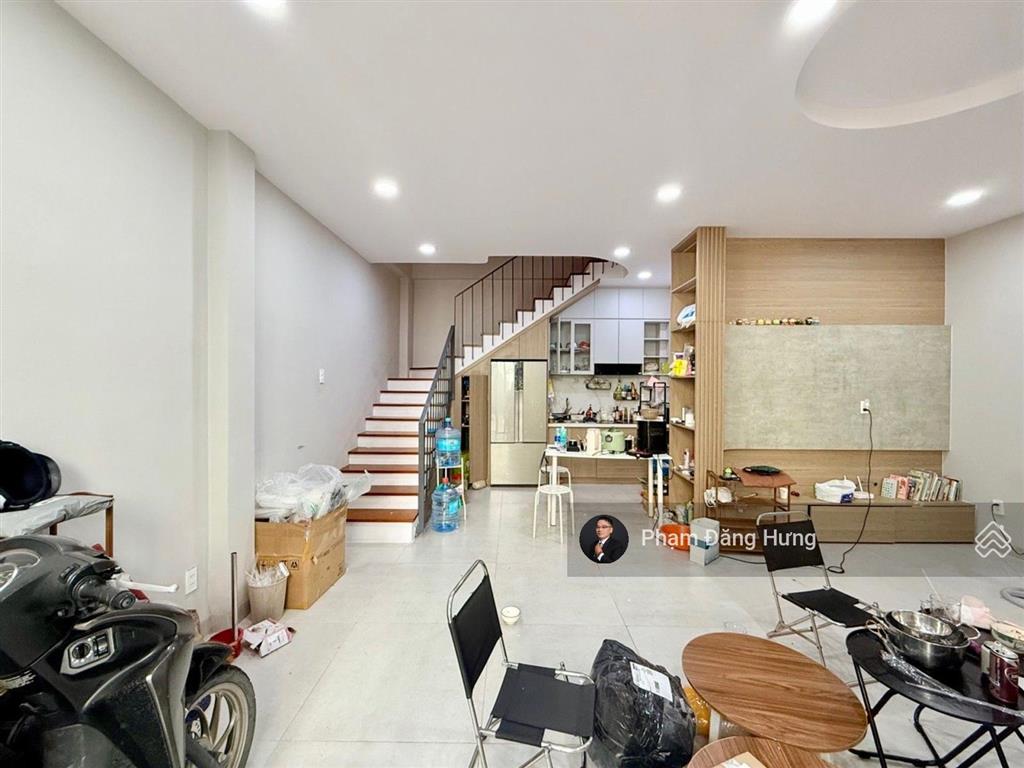 Phan xích long, phú nhuận gần bv hoàn mỹ, 50m2, ngang 6.2m, 4 tầng, 4pn, sát hẻm oto, giá chỉ 9.8ty
