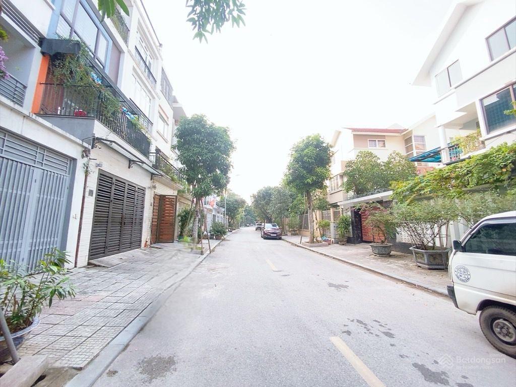 Bán liền kề văn phú 90m, 5 tầng, khu víp,view biệt thự giá 21,5 tỷ