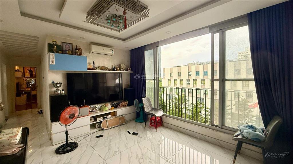 Gấp. chủ gửi bán gấp căn hộ star hill, căn góc, 95m2, 3pn, nhà đẹp, giá 7,9 tỷ