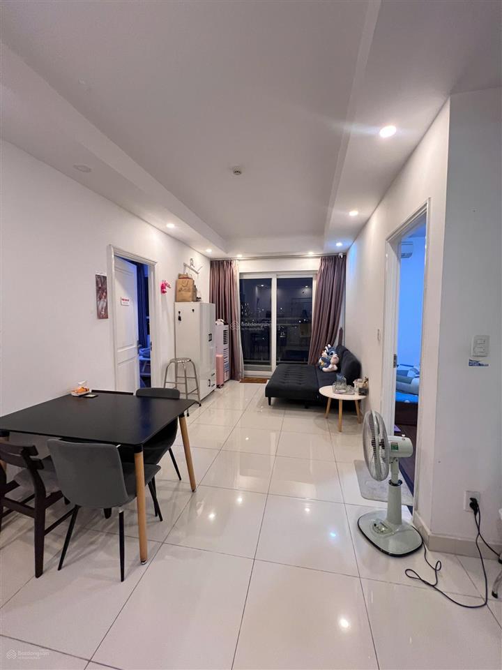 Chị chủ về quê cần bán gấp căn 2pn2wc florita quận 7, hướng view pháo hoa quận 1, gió mát, tầng đẹp